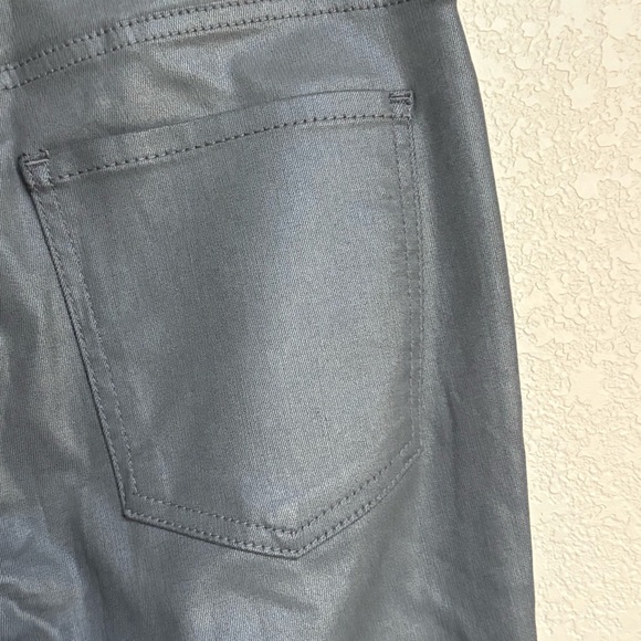 KUT from The Kloth Kelsey Coated Silver Bell Gray Ankle Flare Jeans 4 - Picture 8 of 11